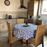 L'exotique Au Calme, Terrasse & Jardin, شقة *