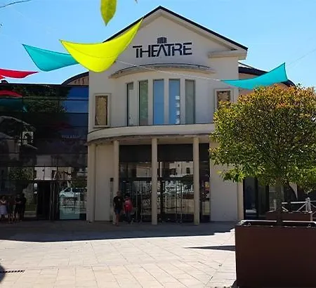 L'exotique Au Calme, Terrasse & Jardin, *